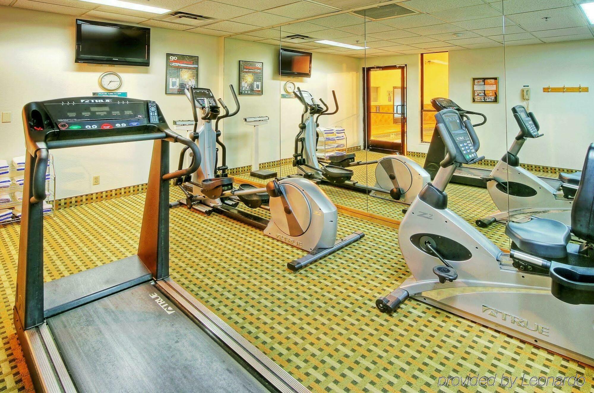 Baymont By Wyndham Roswell Hotel Екстериор снимка