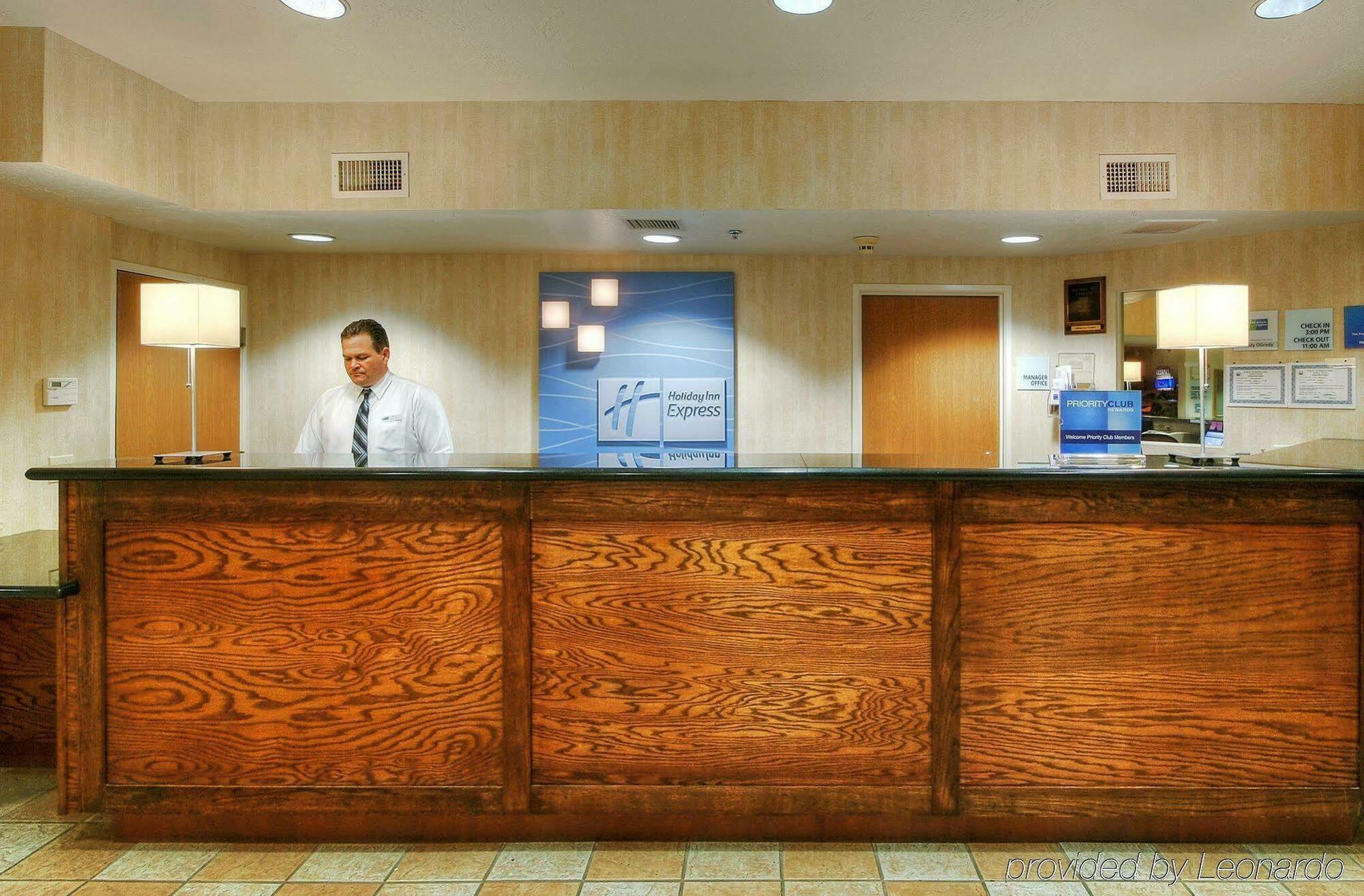 Baymont By Wyndham Roswell Hotel Екстериор снимка