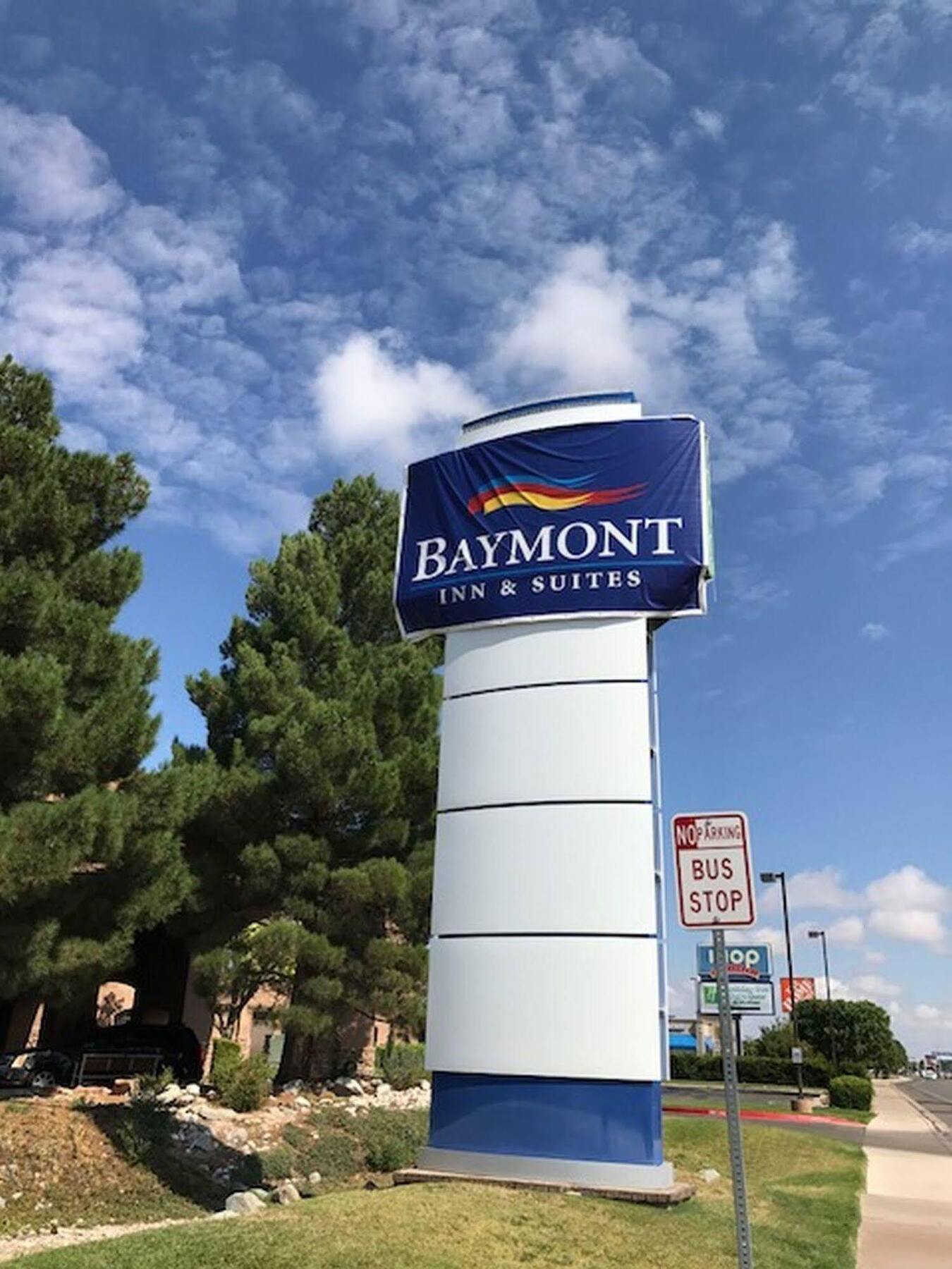 Baymont By Wyndham Roswell Hotel Екстериор снимка